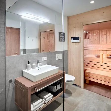 Chalet-Buchensteinwand Luxusapartment Mit Sauna Und Kamin Am Berg