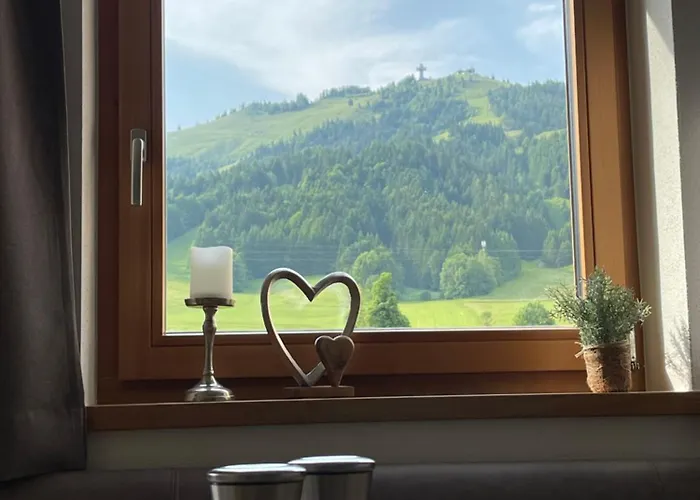 Buchensteinwand Luxusapartment Mit Sauna Am Berg